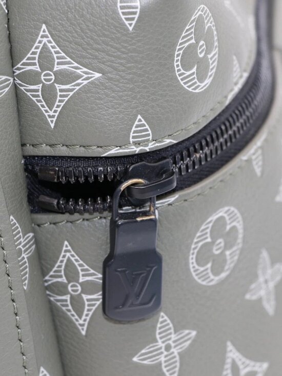 Louis Vuitton Discovery Backpack PM Monogram Shadow Leather M12463 - Gray main image 2